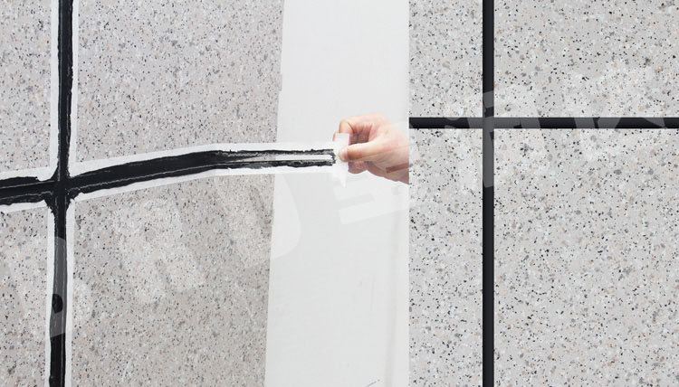 寶潤達一體板施工步驟-撕除保護膜 寶潤達外墻保溫一體板施工步驟-撕除保護膜